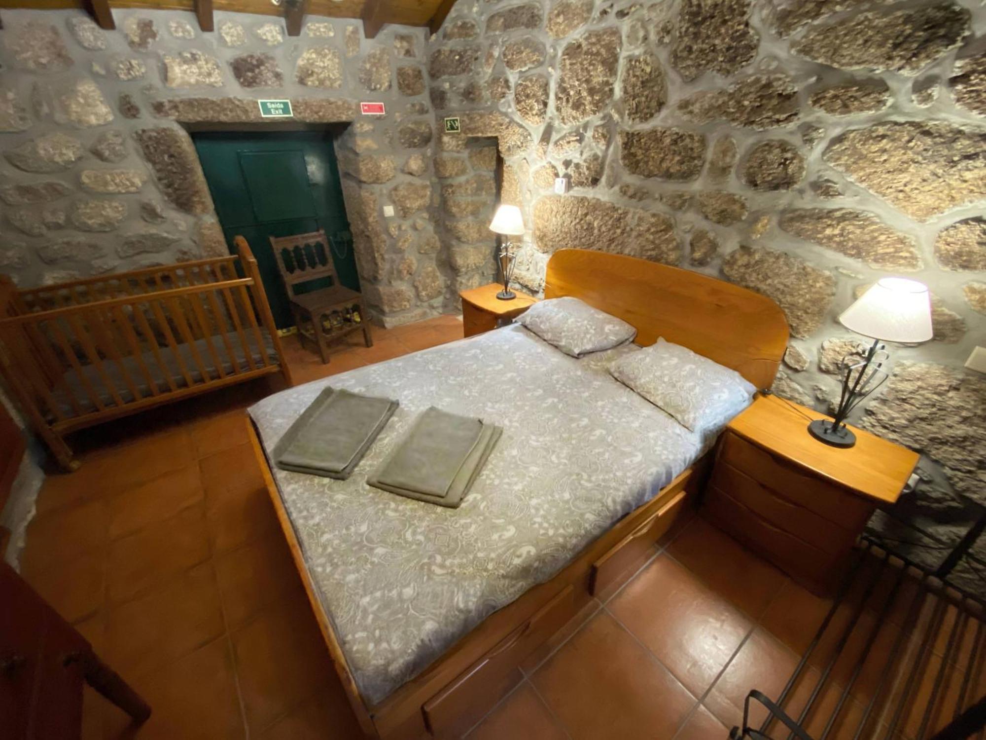 Refugio Rural No Geres - Casa Araujo De Sousa 特拉什杜博鲁 外观 照片
