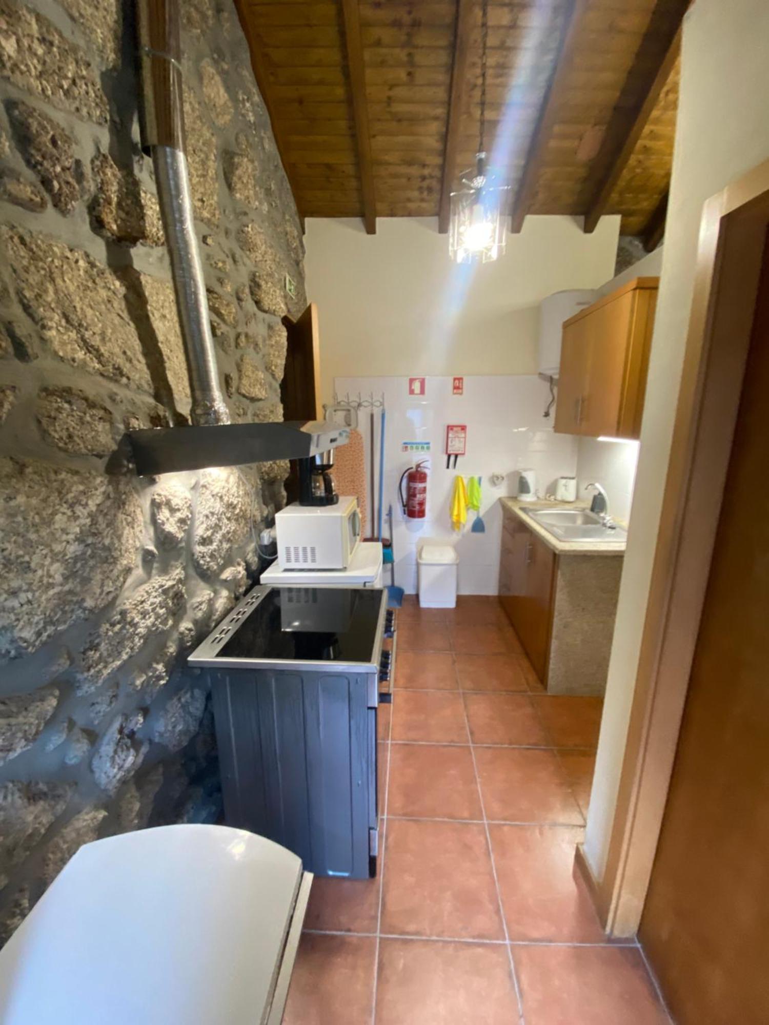 Refugio Rural No Geres - Casa Araujo De Sousa 特拉什杜博鲁 外观 照片